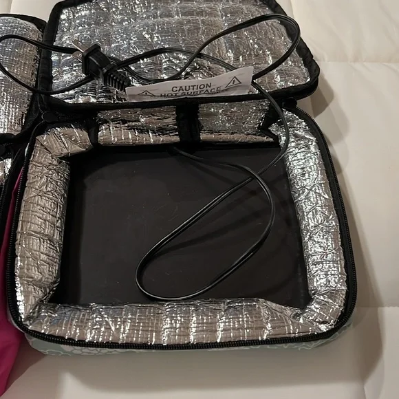 Hotlogic Lunch box. Choose Pink or Mint - Picture 9 of 9